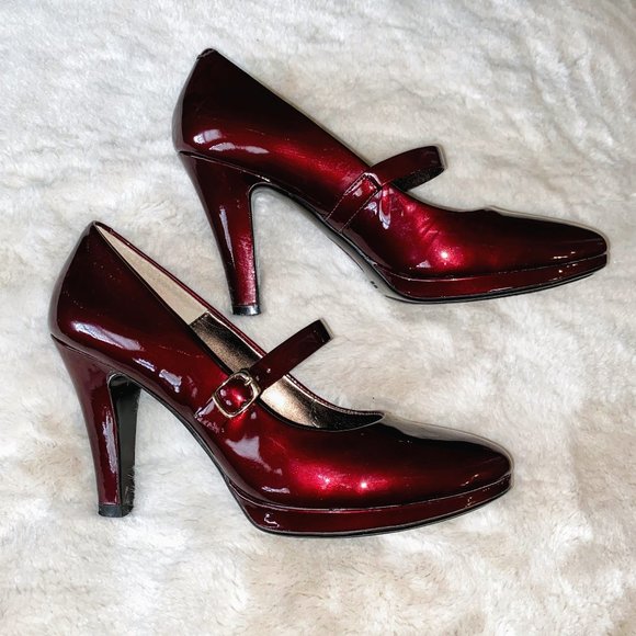 Söfft Rieta Cherry Red Patent Mary Jane Heels - Picture 3 of 5